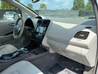 Nissan LEAF 2012 SV 4dr Hatchback