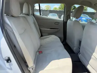 Nissan LEAF 2012 SV 4dr Hatchback