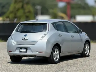 Nissan LEAF 2012 SV 4dr Hatchback
