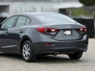 Mazda Mazda3 2014 i SV 4dr Sedán 6M