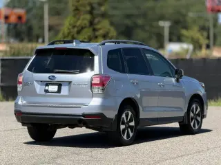 Subaru Forester 2017 AWD 2.5i Premium 4dr Wagon CVT