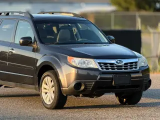 Subaru Forester 2011 tracción total 2.5X Premium Sedan/Wagon 4 puertas 4A