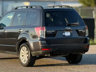 Subaru Forester 2011 tracción total 2.5X Premium Sedan/Wagon 4 puertas 4A