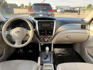 Subaru Forester 2011 tracción total 2.5X Premium Sedan/Wagon 4 puertas 4A