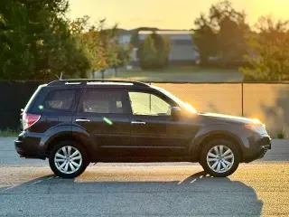 Subaru Forester 2011 tracción total 2.5X Premium Sedan/Wagon 4 puertas 4A