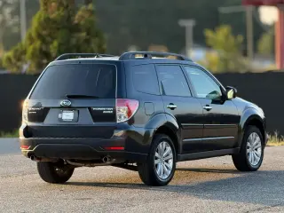 Subaru Forester 2011 tracción total 2.5X Premium Sedan/Wagon 4 puertas 4A