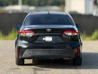 Toyota Corolla 2021 LE 4dr Sedán