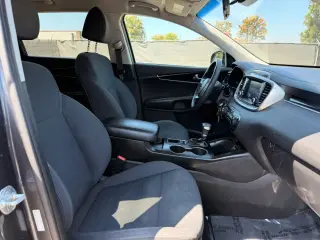 Kia Sorento 2020 AWD LX 4dr SUV