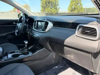 Kia Sorento 2020 AWD LX 4dr SUV