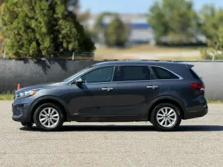 Kia Sorento 2020 AWD LX 4dr SUV