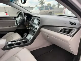 Hyundai SONATA 2016 Sport 4dr Sedán PZEV