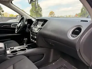 Nissan Pathfinder 2018 4x4 S 4dr SUV