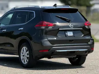 Nissan Rogue 2017 AWD S 4dr Crossover