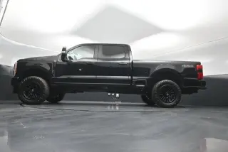 Ford F-250 Super Duty 2023 4x4 XL 4dr Crew Cab 6.8 ft. SB Pickup