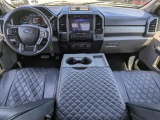 Ford F-250 Super Duty 2022 4x4 XLT 4 puertas Crew Cab 8 pies LB Pickup