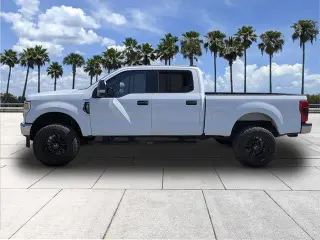Ford F-250 Super Duty 2022 4x4 XLT 4 puertas Crew Cab 8 pies LB Pickup