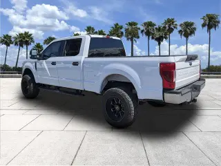 Ford F-250 Super Duty 2022 4x4 XLT 4 puertas Crew Cab 8 pies LB Pickup