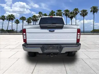Ford F-250 Super Duty 2022 4x4 XLT 4 puertas Crew Cab 8 pies LB Pickup