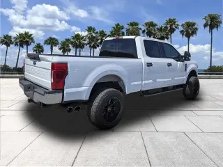 Ford F-250 Super Duty 2022 4x4 XLT 4 puertas Crew Cab 8 pies LB Pickup