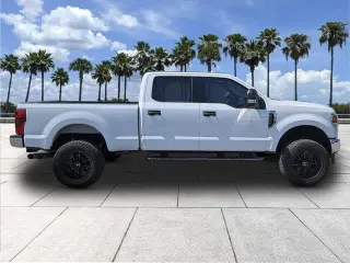 Ford F-250 Super Duty 2022 4x4 XLT 4 puertas Crew Cab 8 pies LB Pickup
