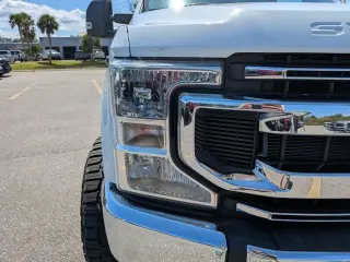 Ford F-250 Super Duty 2022 4x4 XLT 4 puertas Crew Cab 8 pies LB Pickup