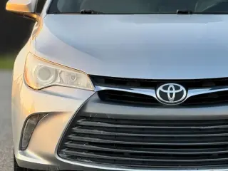 Toyota Camry 2015 SE 4dr Sedán
