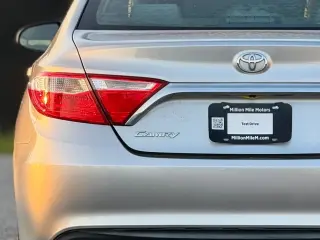 Toyota Camry 2015 SE 4dr Sedán