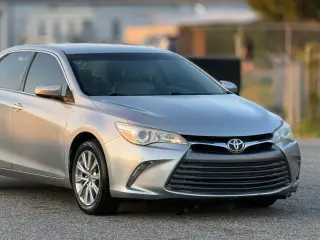 Toyota Camry 2015 SE 4dr Sedán