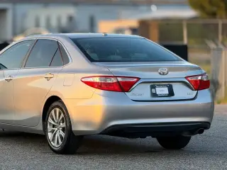 Toyota Camry 2015 SE 4dr Sedán