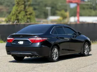 Toyota Camry 2016 SE 4dr Sedan
