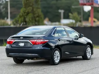 Toyota Camry 2017 SE 4p Sedana