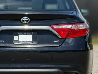 Toyota Camry 2017 SE Sedán de 4 puertas