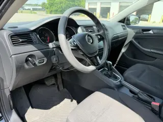 Volkswagen Jetta 2016 1.4T S Sedán 4 puertas 6 velocidades