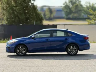 Kia Forte 2019 LXS 4dr Sedán