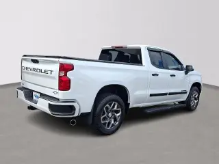 Chevrolet Silverado 1500 2024 4x2 Custom 4dr Double Cab 6.6 ft. SB