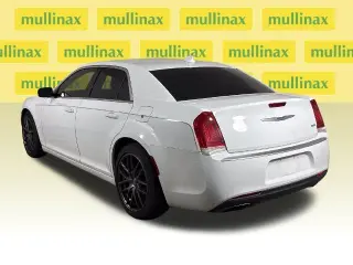 Sedán Chrysler 300 2018 Touring 4dr