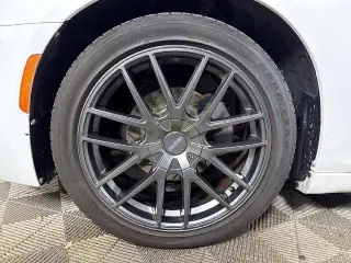 Sedán Chrysler 300 2018 Touring 4dr