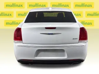 Sedán Chrysler 300 2018 Touring 4dr