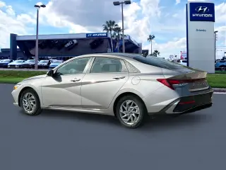 Hyundai ELANTRA 2024 SEL 4dr Sedán