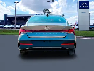 Hyundai ELANTRA 2024 SEL 4dr Sedán