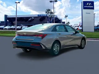 Hyundai ELANTRA 2024 SEL 4dr Sedán