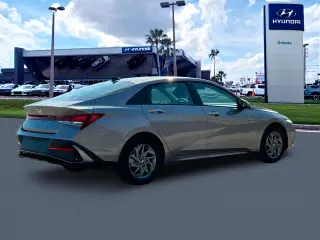 Hyundai ELANTRA 2024 SEL 4dr Sedán