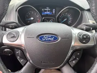 Ford Focus 2012 SEL 4dr Sedán