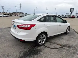 Ford Focus 2012 SEL 4dr Sedán