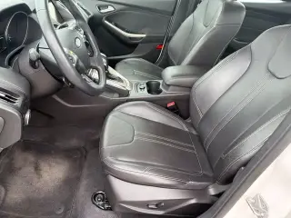 Ford Focus 2012 SEL 4dr Sedán