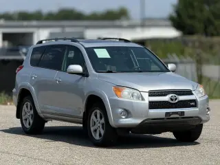 Toyota RAV4 2012 4x4 Limited 4dr SUV V6