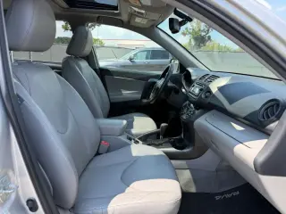 Toyota RAV4 2012 4x4 Limited 4dr SUV V6