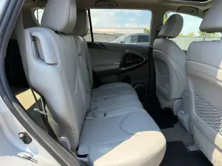 Toyota RAV4 2012 4x4 Limited 4dr SUV V6