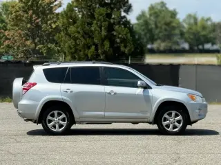 Toyota RAV4 2012 4x4 Limited 4dr SUV V6
