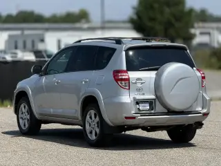 Toyota RAV4 2012 4x4 Limited 4dr SUV V6